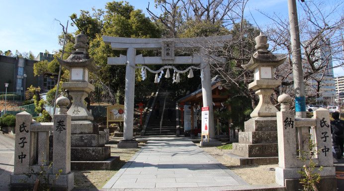 【上新田天神社】徒歩約7分（500m）