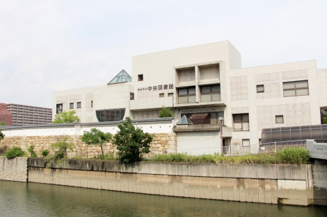 尼崎市立図書館 【1140m 徒歩16分】